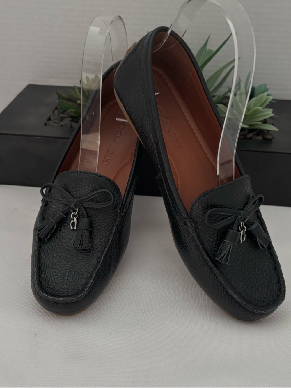 COACH GREENWICH BLACK PEBBLED LEATHER DRIVING LOAFER DECORATIVE “C” LOGO  SZ 5.5 - Picture 13 of 13